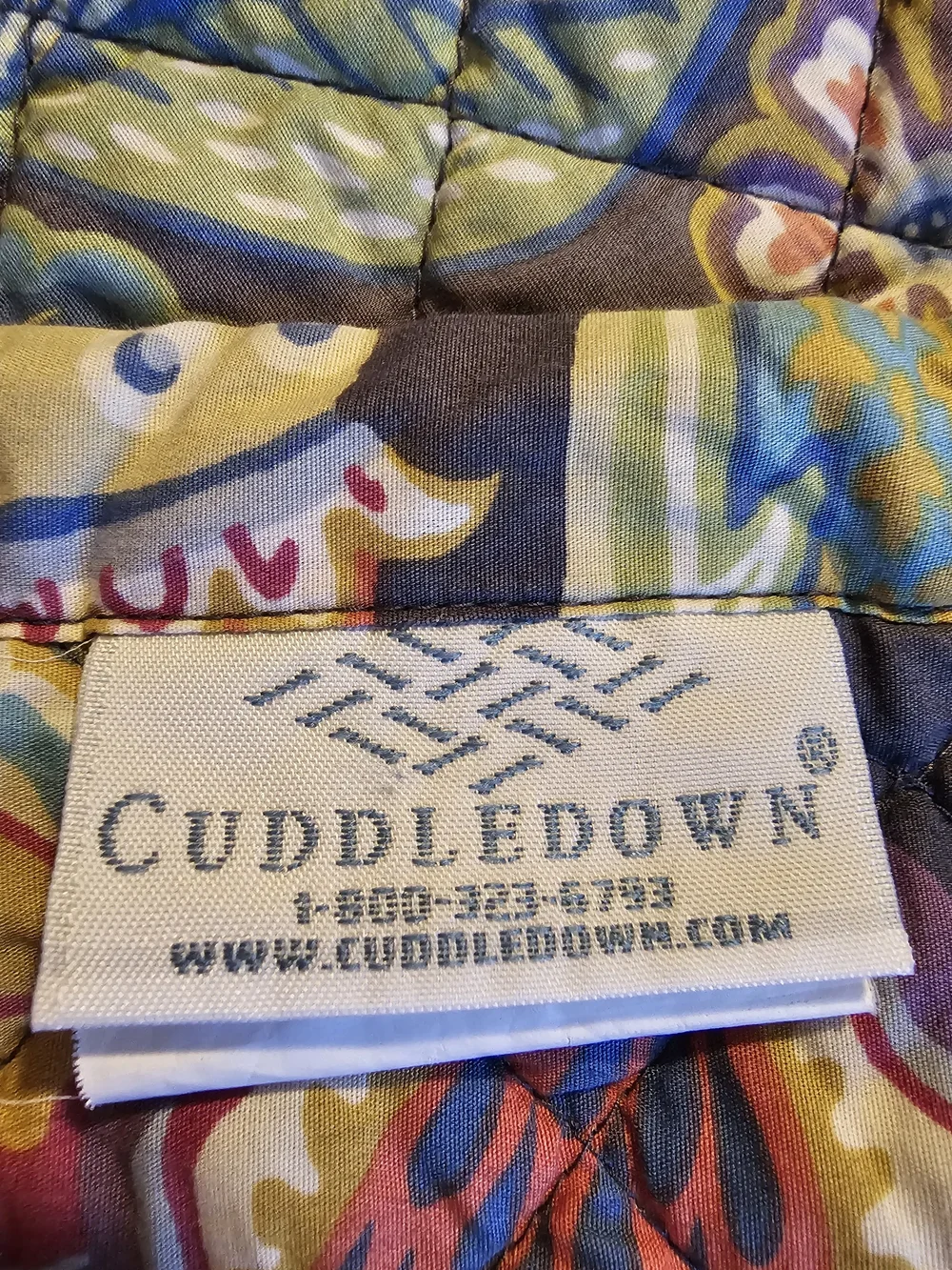Cuddledown Quilted Bedspread in Navy and Multicolor -  King